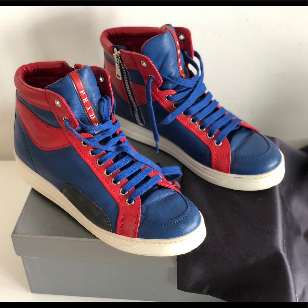 PRADA MEN’S BLUE RED LEATHER HIGH TOP SNEAKERS